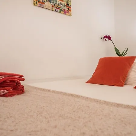 Apartment Heart Of Alfama-castelo-graca Lisbon