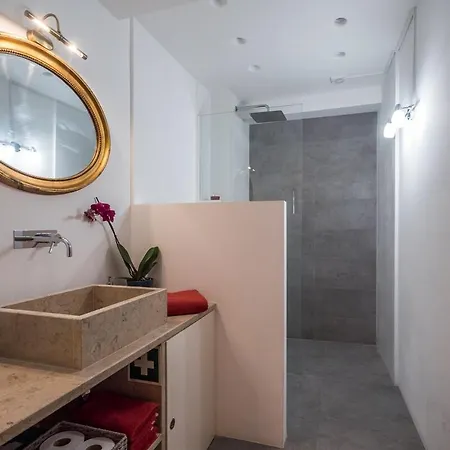 Heart Of Alfama-castelo-graca *